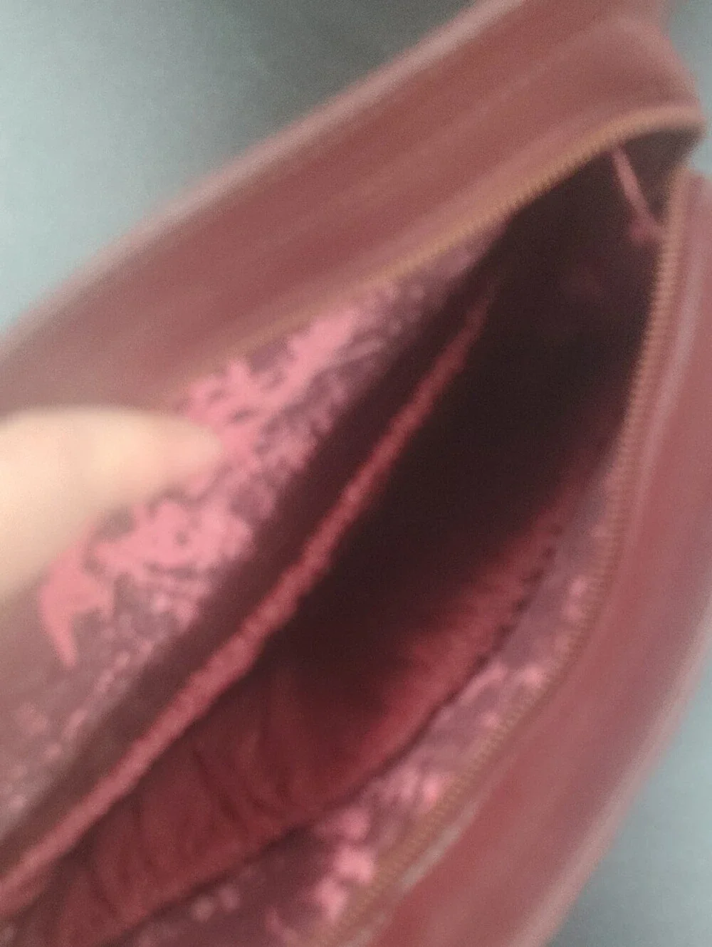 Must De Cartier Classic Burgundy Red Berdoux Leather Envelope Clutch Bag